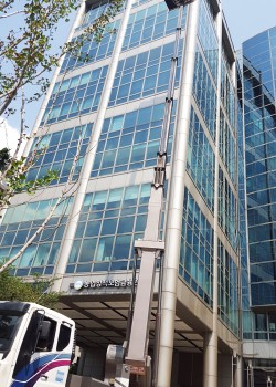 국민일보빌딩 유리교체 현장