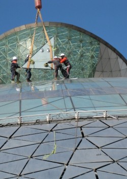 인천공항 접합강화유리 교체현장